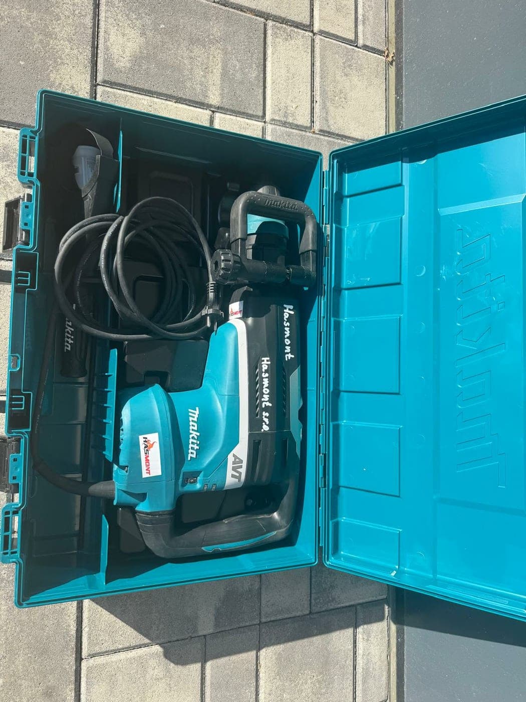 Vŕtacie a sekacie kladivo Makita HR5212C