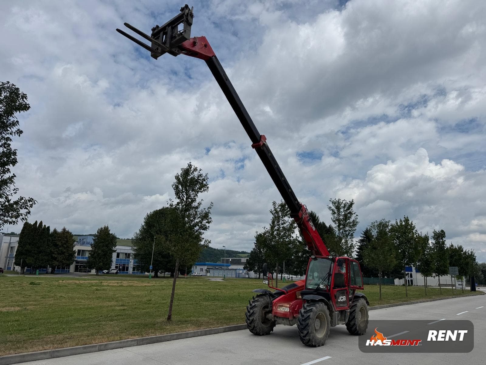 Teleskopický nakladač JCB 535-95